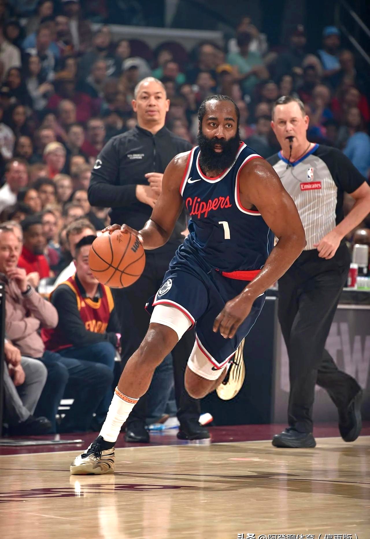 欧篮联赛程吃紧，洛杉矶快船加时末段临场应变，更衣室稳定，训练强度明显提升的简单介绍