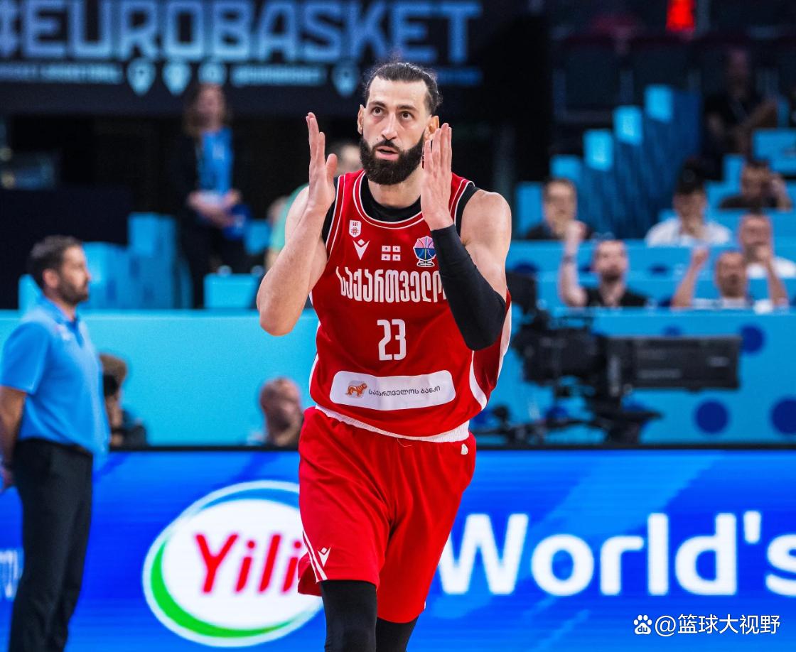 字母哥遭遇十五连败，法国队教练面临压力！的简单介绍